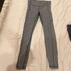 Older version of the swift speed lululemon leggings 7/8